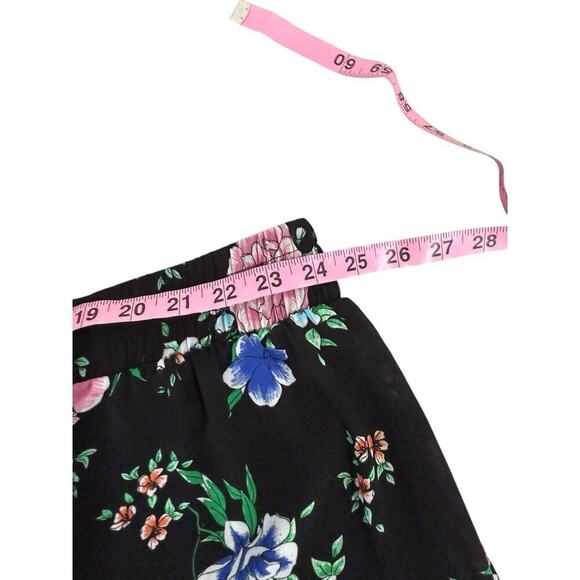 Torrid Black Floral Chiffon Pull On Pants Or Swim Cover Womens Plus Size 5 / 5XL - Picture 6 of 9